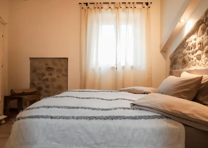 Ca Nova 3* Rivoli Veronese